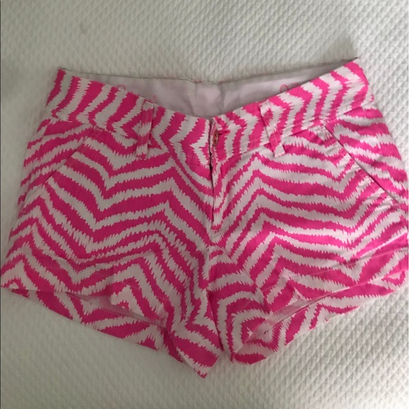 Lilly Pulitzer Shorts - Picture 1 of 3